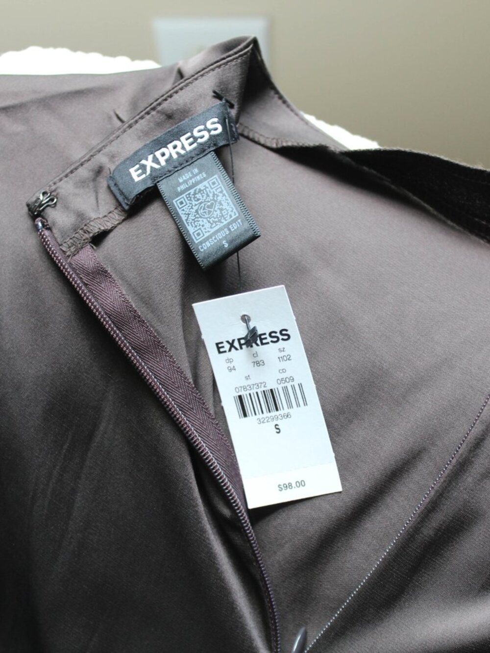 NWT Express Mixed-Media Cowl Neck Satin & Croc Faux Leather Sheath Dress Small - Picture 5 of 5